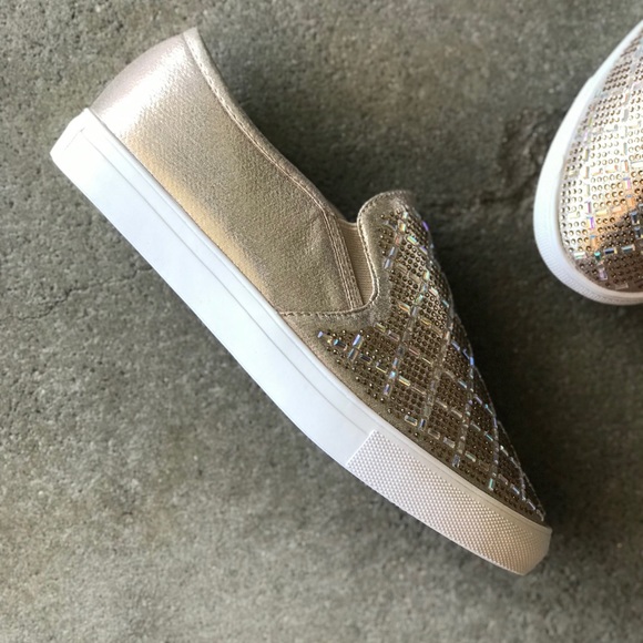 1 left Rhinestone White Platform Slip-On Sneaker 6 - Picture 8 of 8